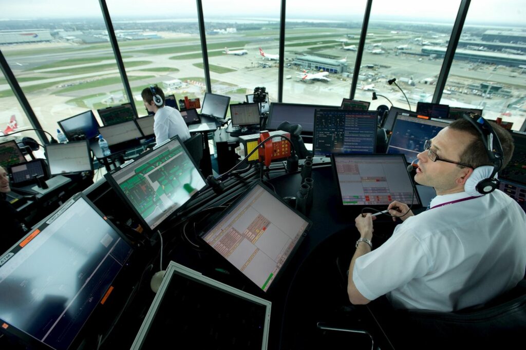 air_traffic_control_140922